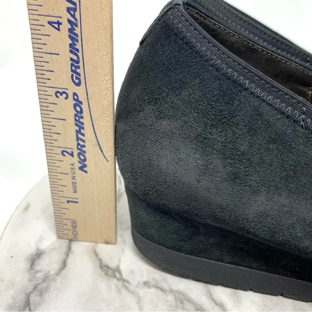 Gabor Classic Black Suede Slip-On Comfort Wedge Loafers 7.5 Preppy Sporty Chic